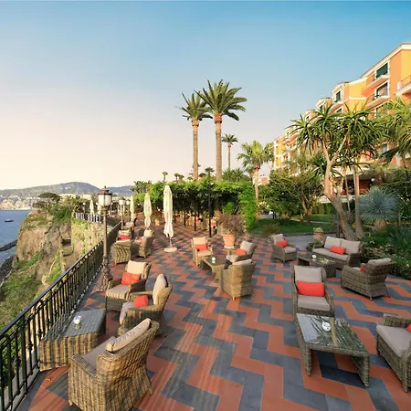 Grand Royal Hotel 5*