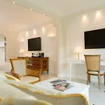 Otel Grand Royal