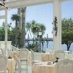 Grand Royal Hotel