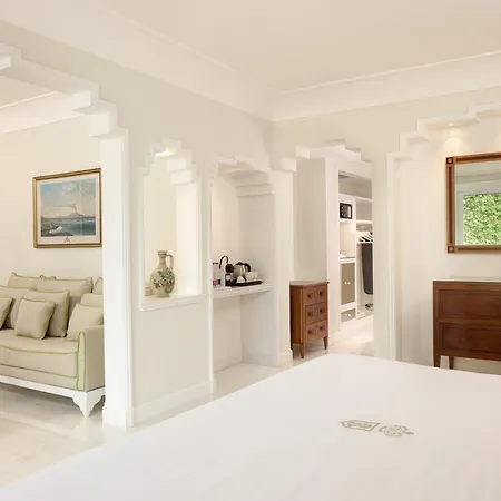 Hotel Grand Royal