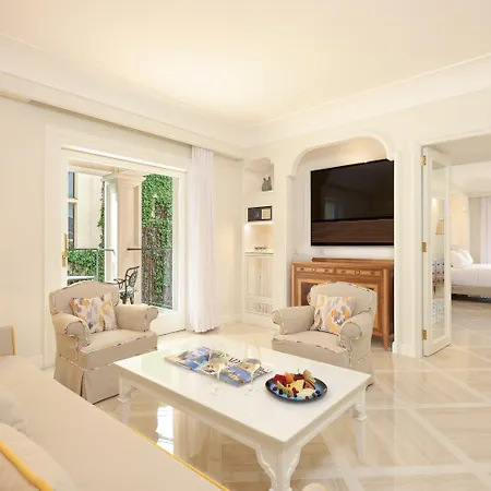 グランド ロイヤル ホテル ソレント