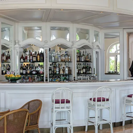 Grand Royal Hotel 5*