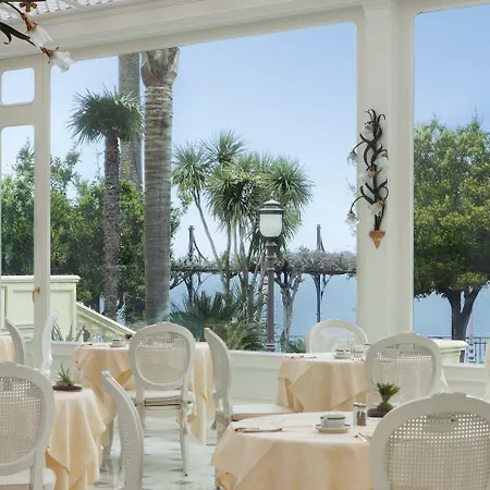 Grand Royal Hotel 5*