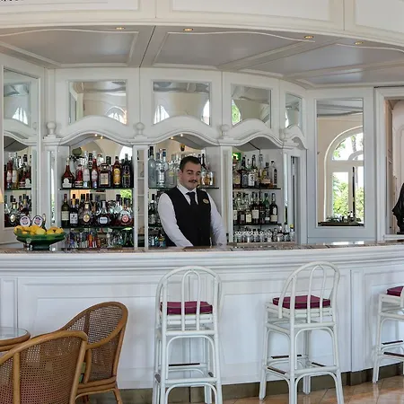 Grand Royal Sorrento