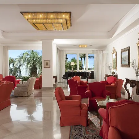 מלון Grand Royal 5*