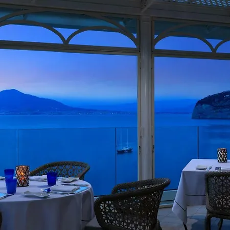 Grand Royal Hotel 5*