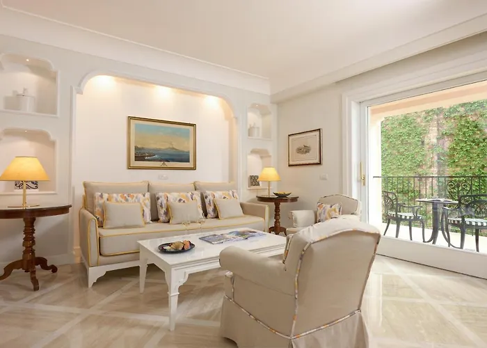 Grand Royal Hotel 5*