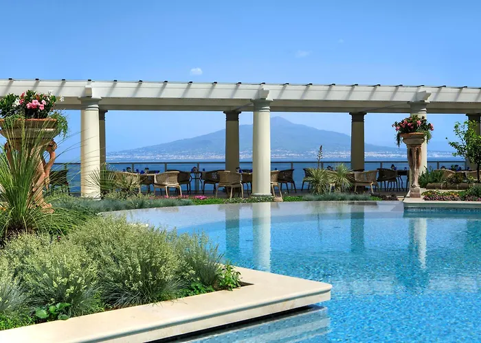 Grand Royal Hotel 5*