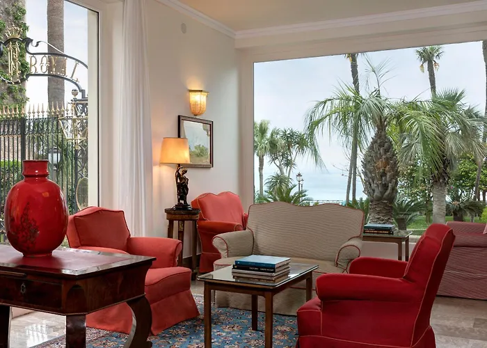 Grand Royal Hotel 5*