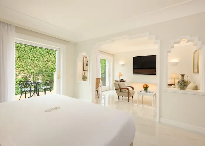 Grand Royal Hotel 5*